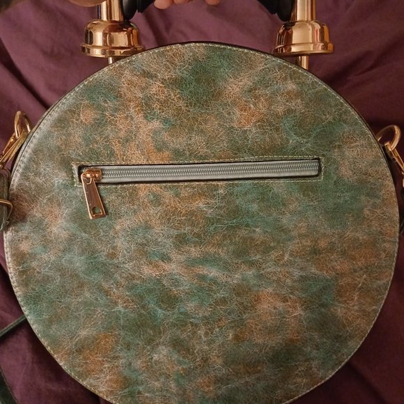 Unique, charming PU vegan leather clock bag - Picture 6 of 6